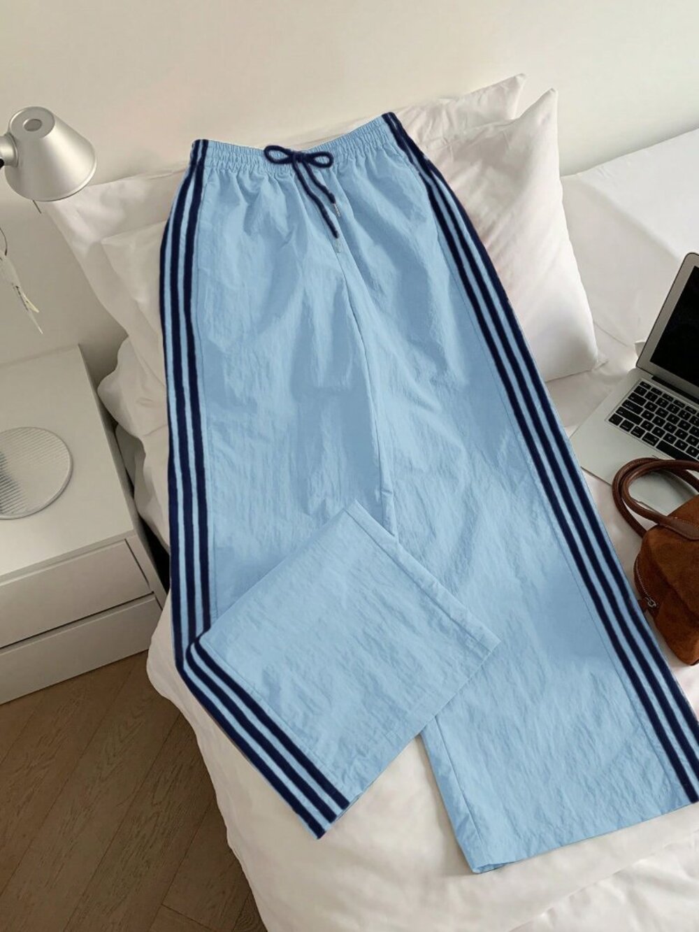 Blue Casual Women's Side Stripe Elastic Waist Loose Sports Pants - Picture 7 of 7